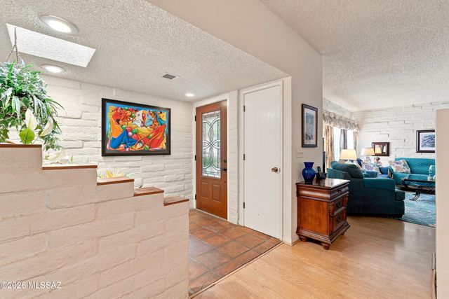 9267 E Desert Sands Lane, Tucson, AZ 85710