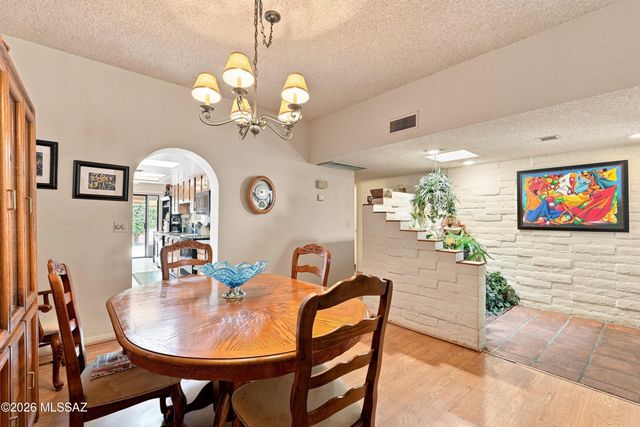 9267 E Desert Sands Lane, Tucson, AZ 85710