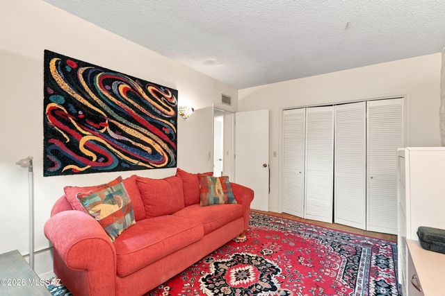 9267 E Desert Sands Lane, Tucson, AZ 85710