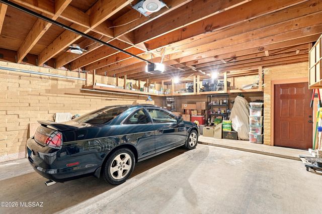 9267 E Desert Sands Lane, Tucson, AZ 85710