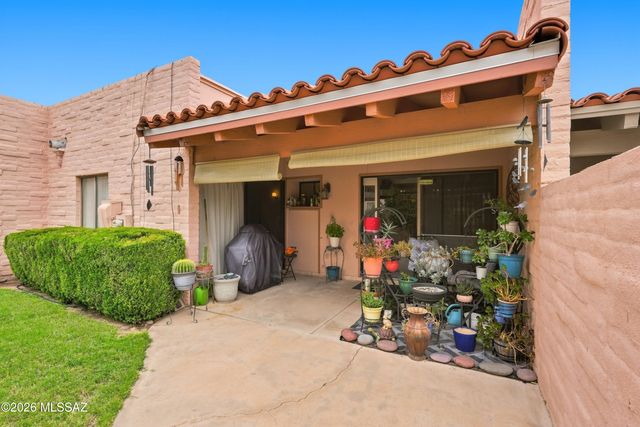 9267 E Desert Sands Lane, Tucson, AZ 85710