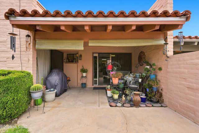 9267 E Desert Sands Lane, Tucson, AZ 85710