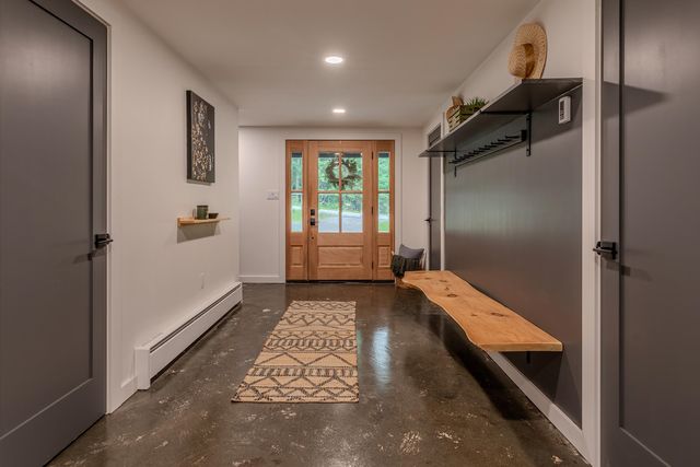 1161 Little Pond Road, Londonderry, VT 05148