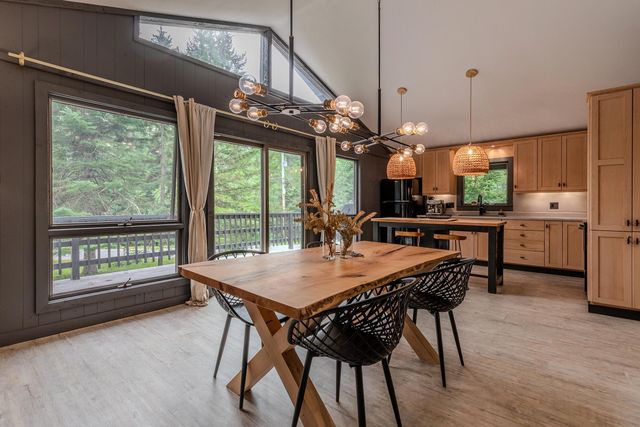 1161 Little Pond Road, Londonderry, VT 05148