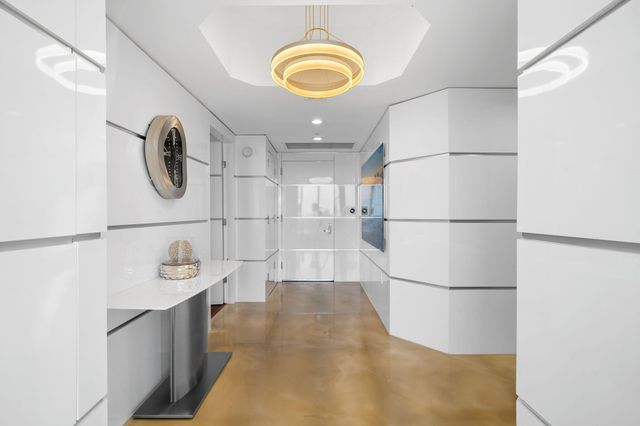 333 Las Olas Way 2702, Fort Lauderdale, FL 33301
