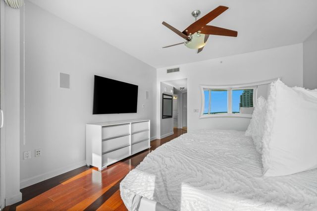 333 Las Olas Way 2702, Fort Lauderdale, FL 33301