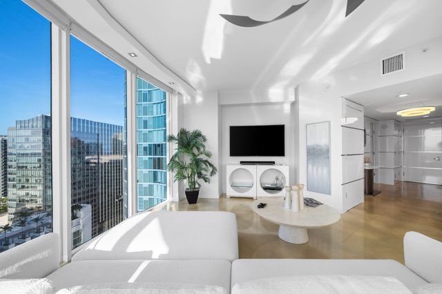 333 Las Olas Way 2702, Fort Lauderdale, FL 33301