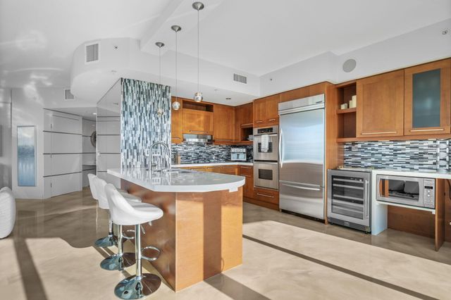 333 Las Olas Way 2702, Fort Lauderdale, FL 33301