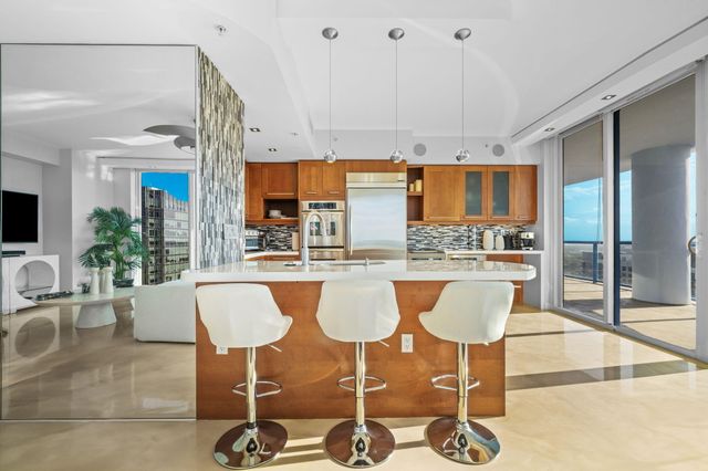 333 Las Olas Way 2702, Fort Lauderdale, FL 33301