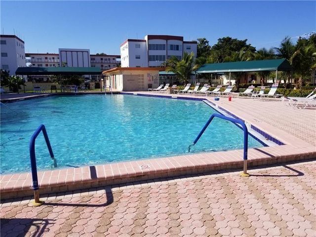 4401 NW 41st Street 110, Lauderdale Lakes, FL 33319