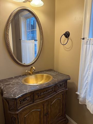 30 Johnson St 1, Worcester, MA 01604