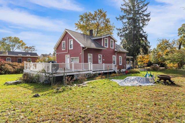 27 Park Pl, Attleboro, MA 02703