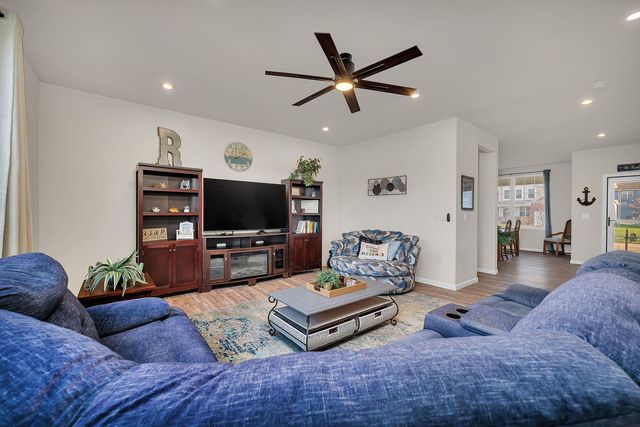 13008 Timber Wood Circle, Plainfield, IL 60585