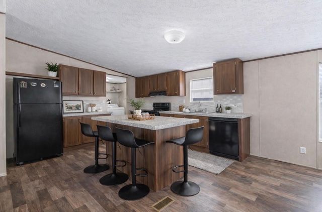 543 Ashlawn Drive, Conroe, TX 77303