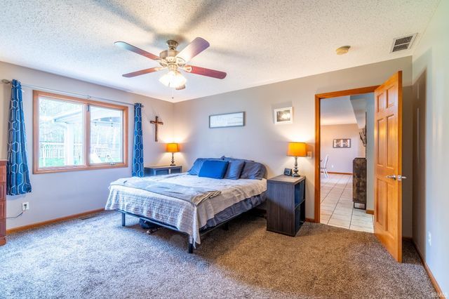 4015 Woodfield Run, New Haven, IN 46774