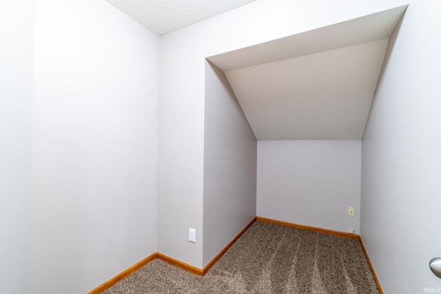 4015 Woodfield Run, New Haven, IN 46774