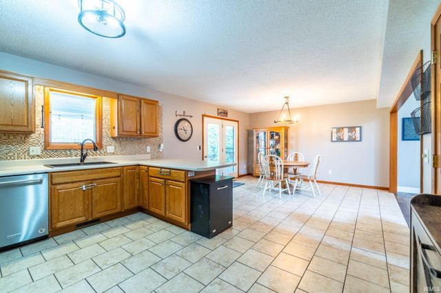 4015 Woodfield Run, New Haven, IN 46774