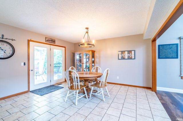 4015 Woodfield Run, New Haven, IN 46774