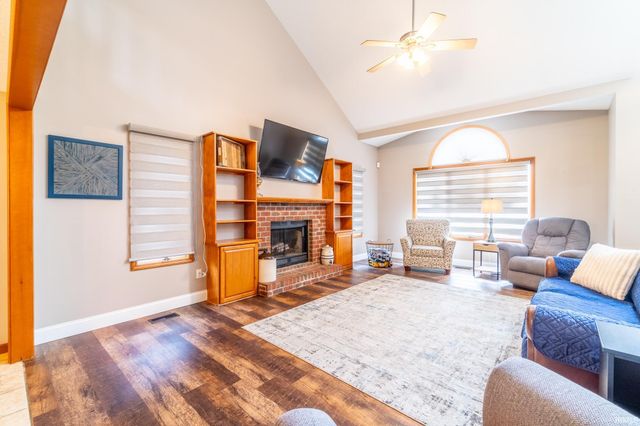 4015 Woodfield Run, New Haven, IN 46774