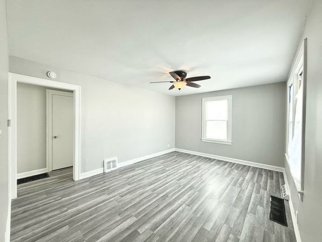 205 E 142nd Place, Dolton, IL 60419