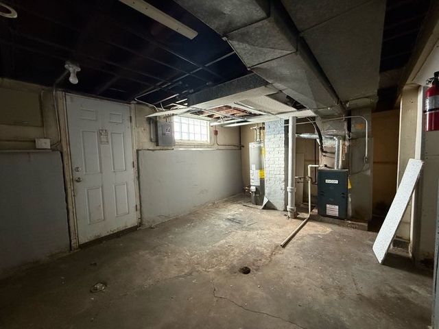 205 E 142nd Place, Dolton, IL 60419