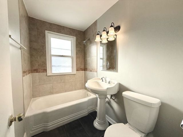 205 E 142nd Place, Dolton, IL 60419