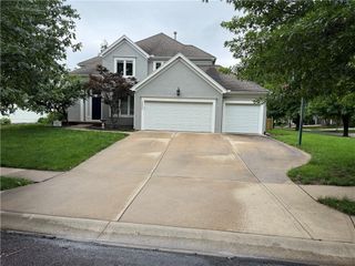 15820 Briar Street, Overland Park, KS 66224