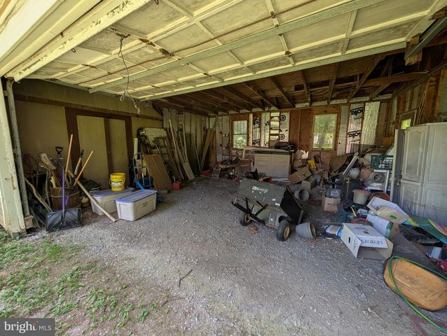 9084 GAP ROAD, Waynesboro, PA 17268