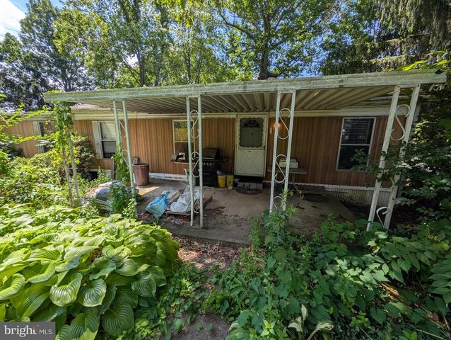 9084 GAP ROAD, Waynesboro, PA 17268