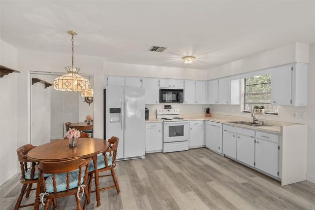 37810 ALISSA DRIVE, Zephyrhills, FL 33542