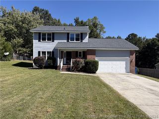 198 Oakbluff Drive, Raeford, NC 28376