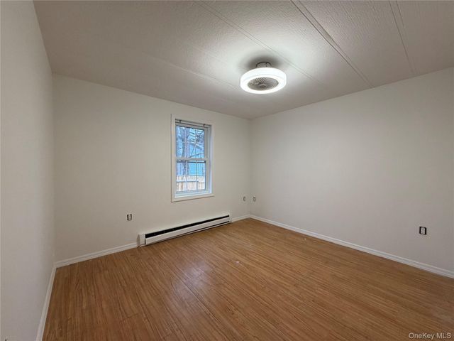 101 Rosevale Avenue E, Ronkonkoma, NY 11779