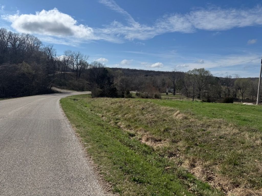 11272 E Applehill Road, Prairie Grove, AR 72753