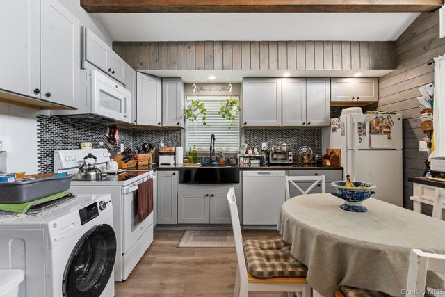 5281 Route 67, Durham, NY 12423