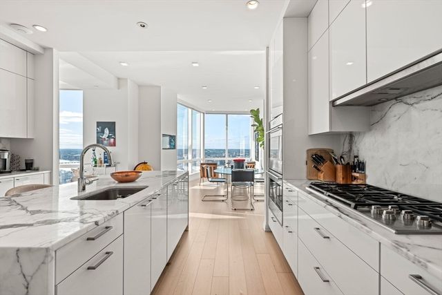 1 Franklin 5002, Boston, MA 02110