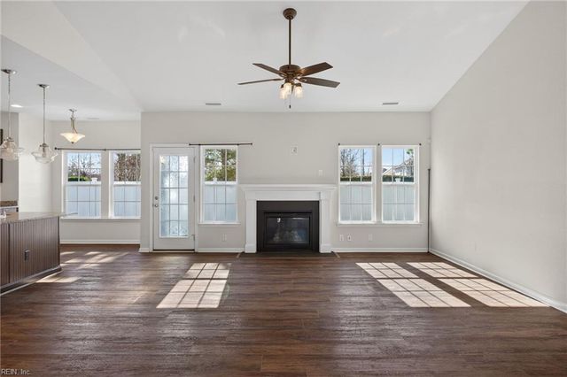 4513 Overlook PL, Chesapeake, VA 23321