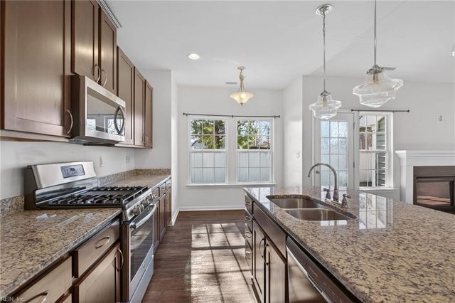 4513 Overlook PL, Chesapeake, VA 23321