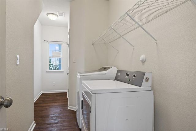 4513 Overlook PL, Chesapeake, VA 23321