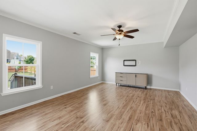 1568 Brockton Ln, Nashville, TN 37221