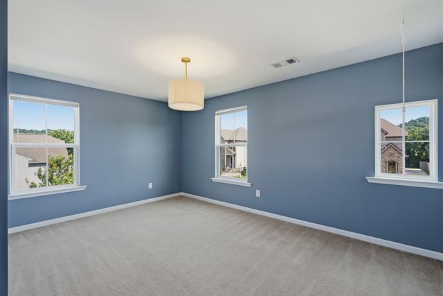 1568 Brockton Ln, Nashville, TN 37221