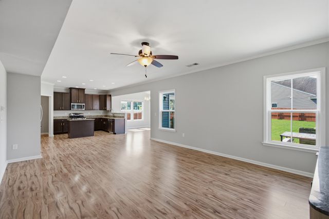 1568 Brockton Ln, Nashville, TN 37221