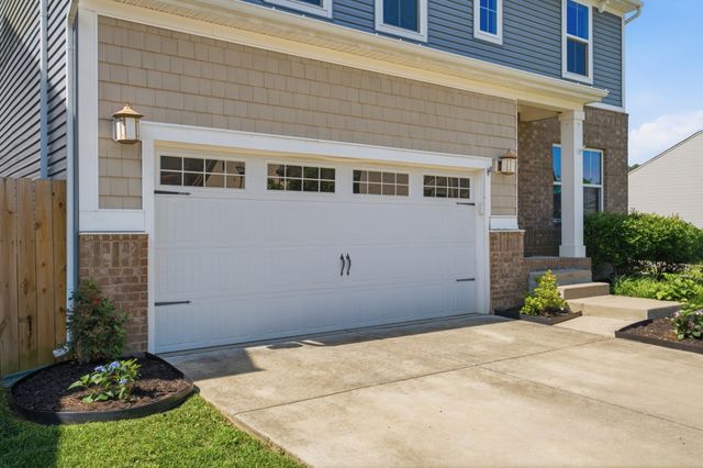 1568 Brockton Ln, Nashville, TN 37221
