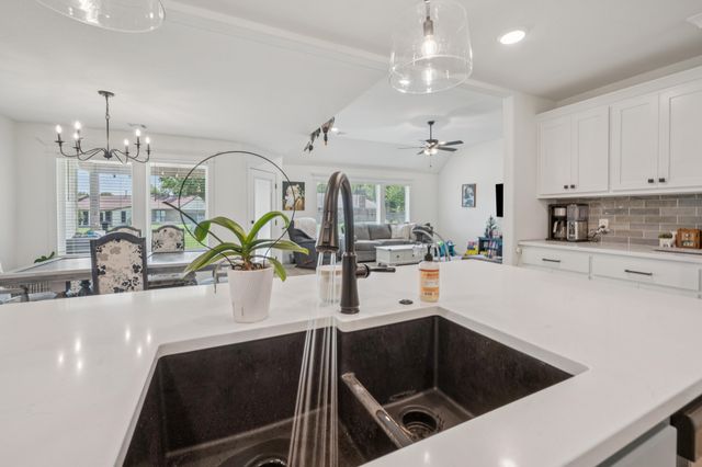 1200 SE 15th Street, Pryor, OK 74361