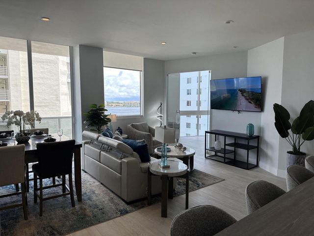 1617 N Flagler Drive, West Palm Beach, FL 33407