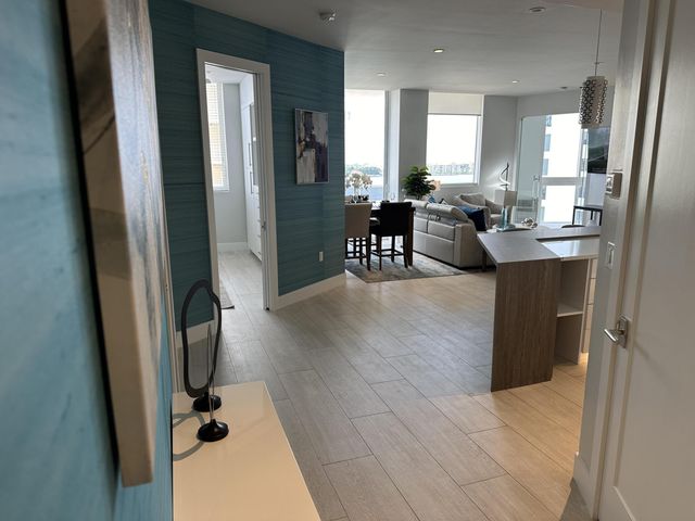 1617 N Flagler Drive, West Palm Beach, FL 33407