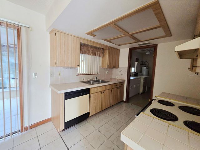 11170 SW 79TH AVENUE, Ocala, FL 34476