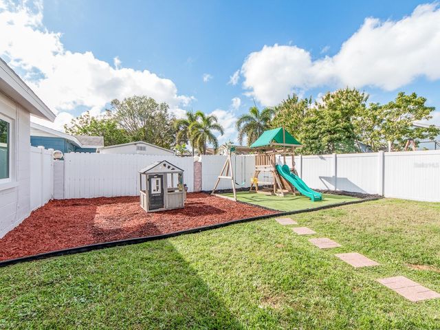 12410 CUMBERLAND DRIVE, Largo, FL 33773