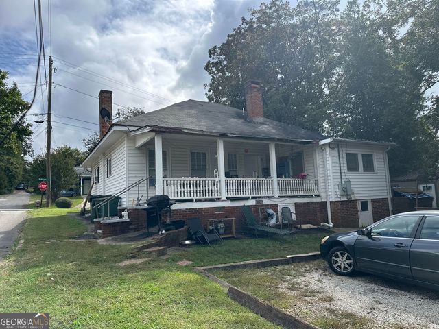 124 Mitchell Street, Toccoa, GA 30577
