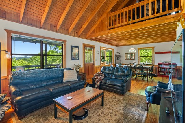 127 Berry Reister Drive, Blairsville, GA 30512