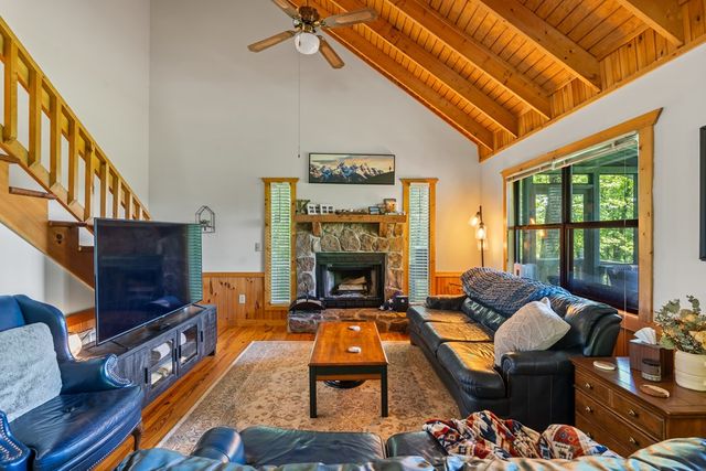 127 Berry Reister Drive, Blairsville, GA 30512
